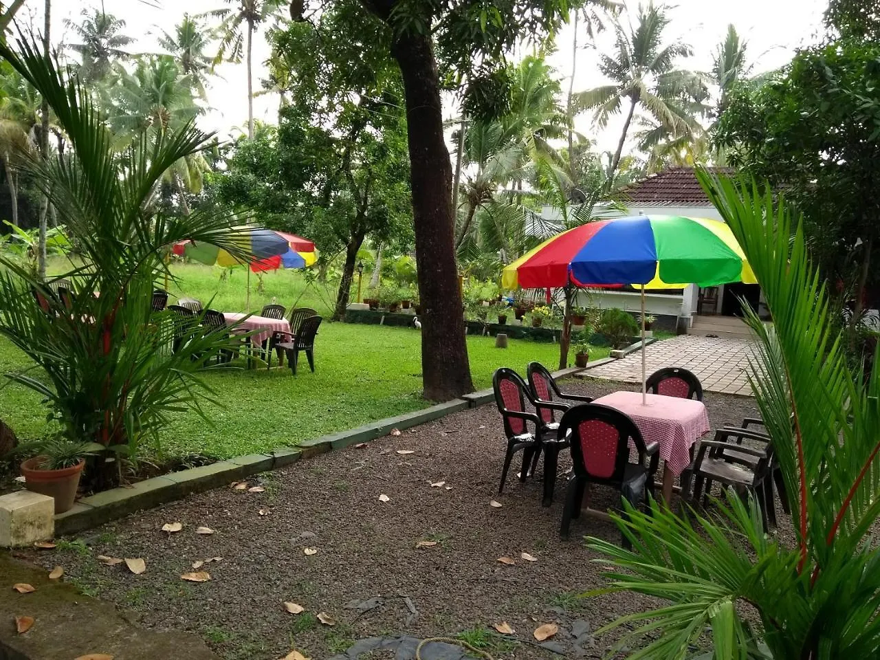 Aqualillies Water Front Heritage Homestay Kumarakom