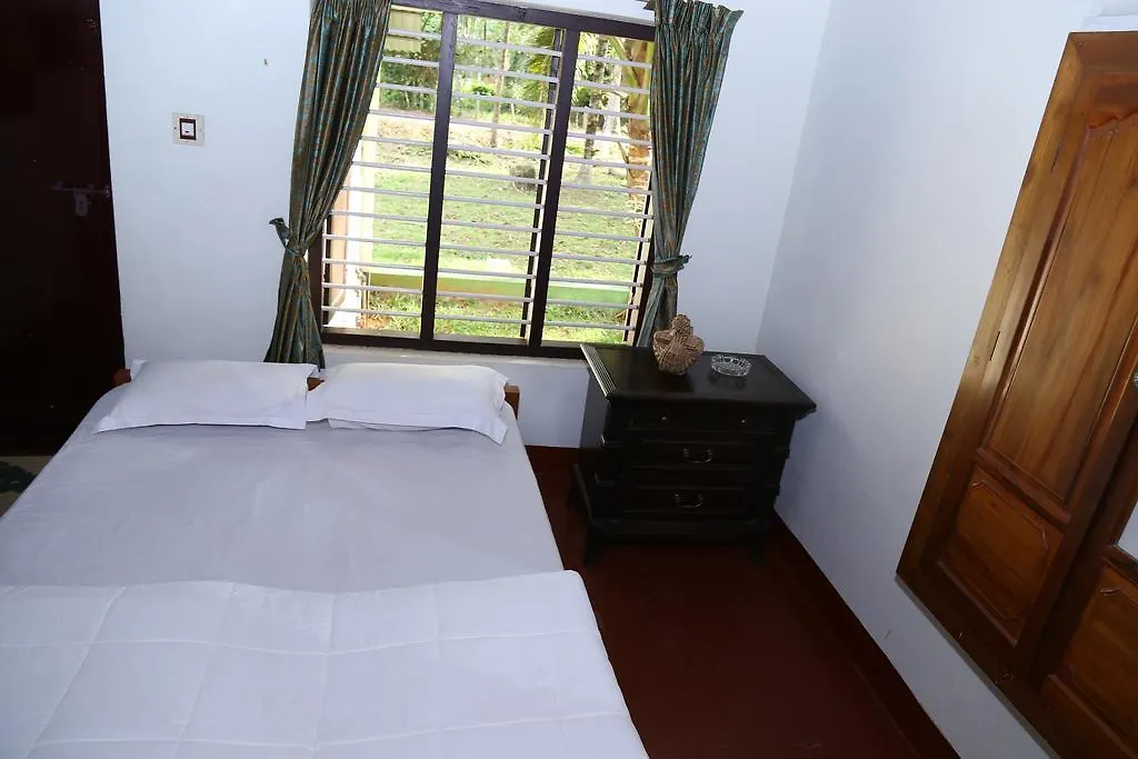 Aqualillies Water Front Heritage Homestay Kumarakom 0*,  Indie