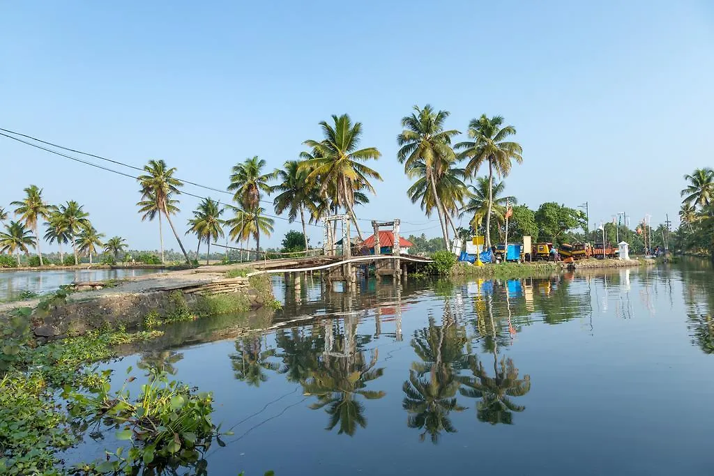 Aqualillies Water Front Heritage Homestay Kumarakom Indie