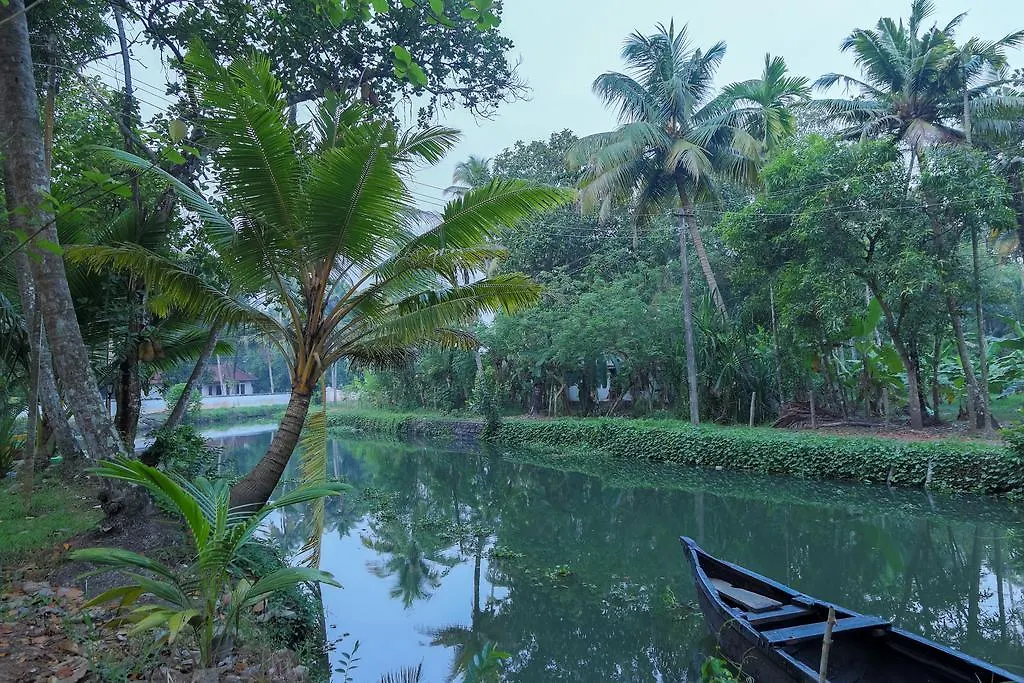 Aqualillies Water Front Heritage Homestay Kumarakom Indie