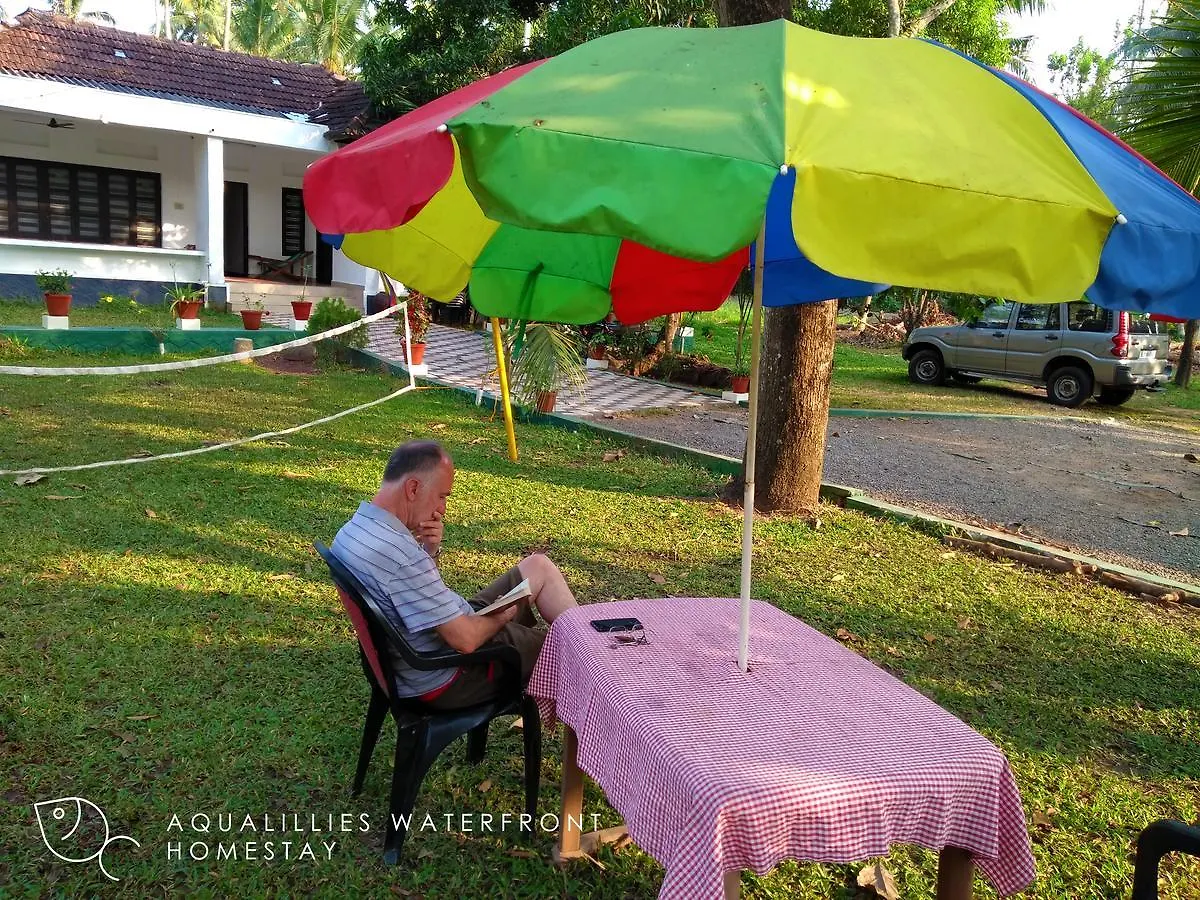 Aqualillies Water Front Heritage Homestay Kumarakom
